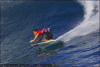 Danny Wills at Fuji ASP contest on his Gun